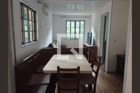 Sala de casa para alugar com 2 quartos, 60m² em Trindade, Florianópolis