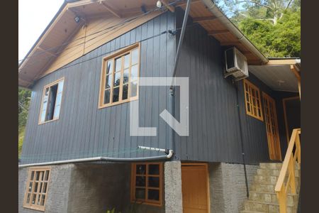 Fachada de casa para alugar com 2 quartos, 60m² em Trindade, Florianópolis
