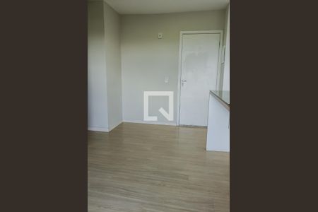 Sala de apartamento para alugar com 2 quartos, 45m² em Jardim Isis, Cotia