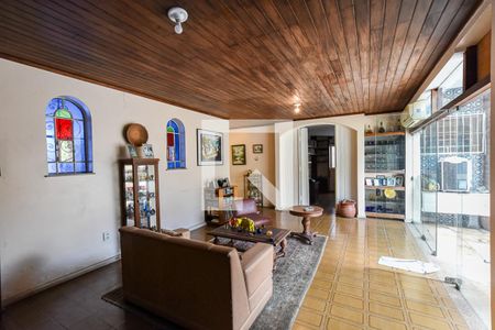 Sala de casa para alugar com 5 quartos, 200m² em Icaraí, Niterói