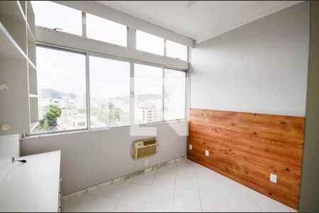 Quarto 1 de apartamento à venda com 2 quartos, 77m² em Tijuca, Rio de Janeiro
