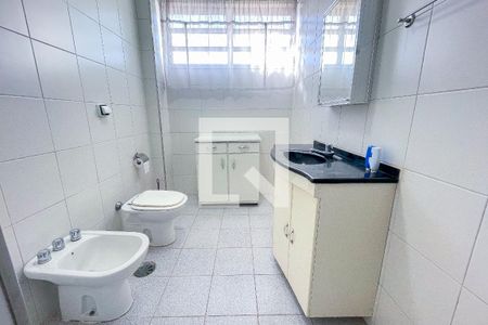 Banheiro de apartamento à venda com 2 quartos, 147m² em Pinheiros, São Paulo