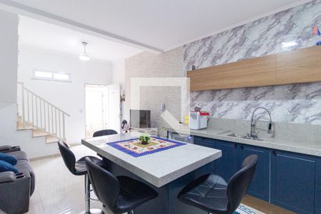 Sala e cozinha de casa de condomínio para alugar com 2 quartos, 70m² em Rochdale, Osasco