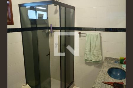 Casa à venda com 4 quartos, 415m² em Piratininga, Niterói
