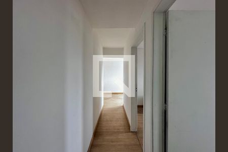 Corredor Quartos de apartamento à venda com 2 quartos, 49m² em Aeroporto, São Paulo