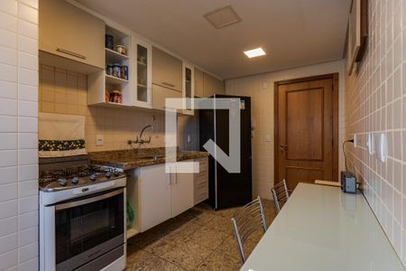 Cozinha de apartamento para alugar com 3 quartos, 506m² em Petrópolis, Porto Alegre