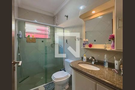 Banheiro de casa à venda com 3 quartos, 263m² em Conjunto Habitacional Coluna, São Bernardo do Campo
