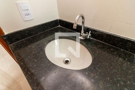 Banheiro de apartamento à venda com 3 quartos, 58m² em Vila Dom Pedro Ii, São Paulo