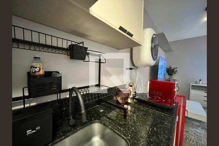Cozinha de kitnet/studio à venda com 1 quarto, 27m² em Indianópolis, São Paulo