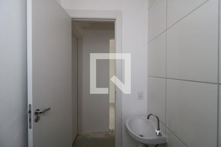 Banheiro de apartamento à venda com 2 quartos, 43m² em Santa Maria, Santo André