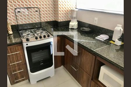 Cozinha de apartamento à venda com 1 quarto, 86m² em São Pedro, Belo Horizonte
