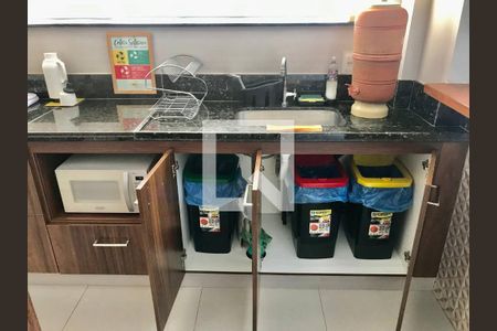 Cozinha de apartamento à venda com 1 quarto, 86m² em São Pedro, Belo Horizonte