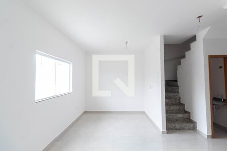 Sala de casa à venda com 3 quartos, 72m² em Cidade Patriarca, São Paulo