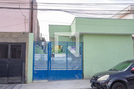 Fachada + placa de apartamento para alugar com 1 quarto, 26m² em Piraporinha, Diadema