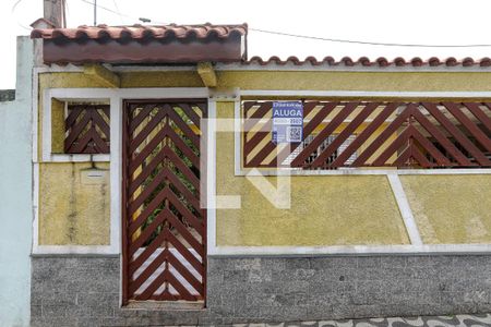 Plaquinha - Fachada de casa para alugar com 3 quartos, 130m² em Vila Urupes, Suzano