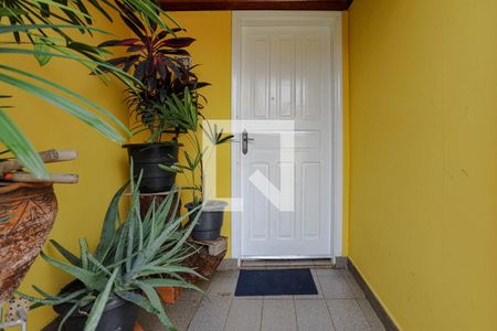 Entrada de casa para alugar com 3 quartos, 130m² em Vila Urupes, Suzano
