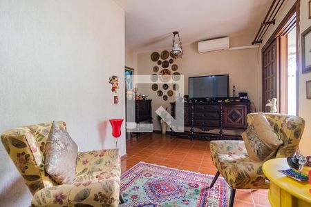 Sala de casa à venda com 4 quartos, 235m² em Cristal, Porto Alegre