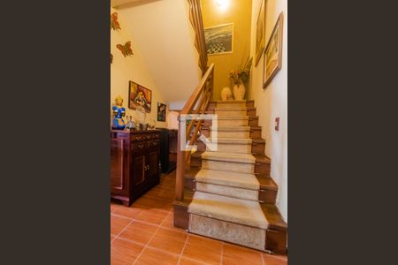 Corredor de casa à venda com 4 quartos, 235m² em Cristal, Porto Alegre