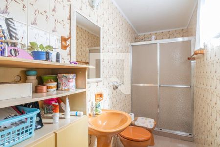 Banheiro de apartamento à venda com 1 quarto, 50m² em Teresópolis, Porto Alegre