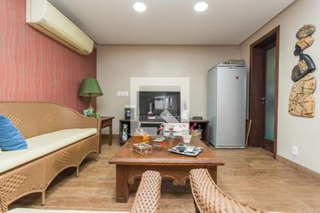 Sala de casa à venda com 4 quartos, 344m² em Chácara das Pedras, Porto Alegre