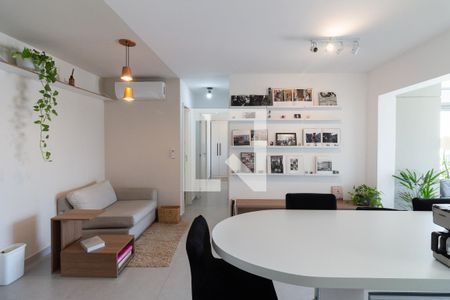 Sala de apartamento à venda com 2 quartos, 62m² em Butantã, São Paulo