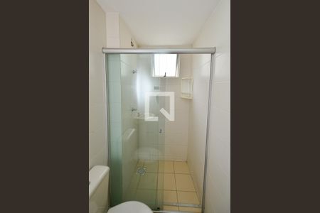 Banheiro suite de apartamento para alugar com 3 quartos, 79m² em Ana Lúcia, Belo Horizonte