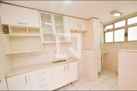 Cozinha de apartamento para alugar com 3 quartos, 79m² em Ana Lúcia, Belo Horizonte