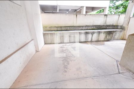 Garagem de apartamento para alugar com 3 quartos, 79m² em Ana Lúcia, Belo Horizonte