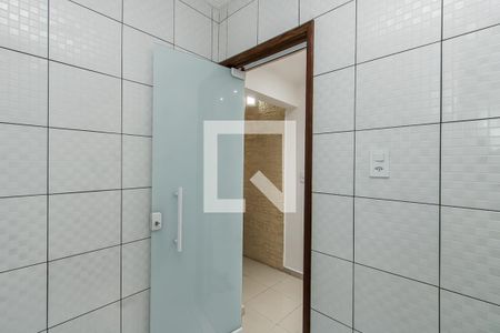 Lavabo de casa à venda com 4 quartos, 200m² em Vila Pierina, São Paulo