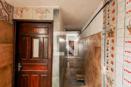 Quintal de casa à venda com 12 quartos, 420m² em Vila Ponte Rasa, São Paulo