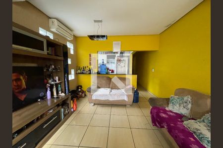 Sala de casa à venda com 5 quartos, 100m² em Vila Vasconcelos, São Paulo