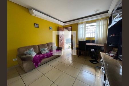 Sala de casa à venda com 5 quartos, 100m² em Vila Vasconcelos, São Paulo