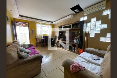 Sala de casa à venda com 5 quartos, 100m² em Vila Vasconcelos, São Paulo