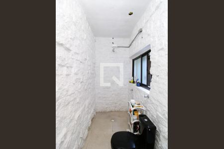 Banheiro da Suíte de casa de condomínio à venda com 2 quartos, 176m² em Jardim Guapira, São Paulo