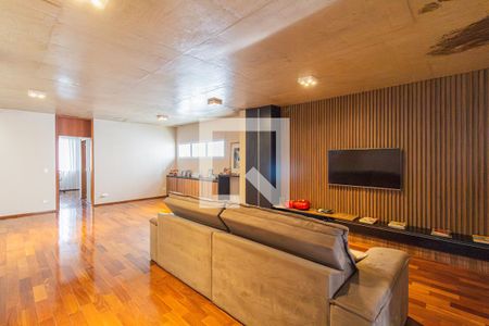 Sala de TV de casa de condomínio à venda com 4 quartos, 370m² em Adalgisa, Osasco