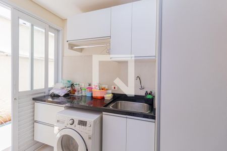 Área de serviço de casa de condomínio à venda com 4 quartos, 370m² em Adalgisa, Osasco