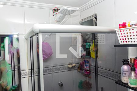 Banheiro de apartamento à venda com 2 quartos, 55m² em Vila Inglesa, São Paulo