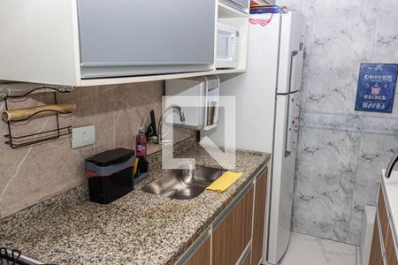 Cozinha de apartamento à venda com 2 quartos, 55m² em Vila Inglesa, São Paulo