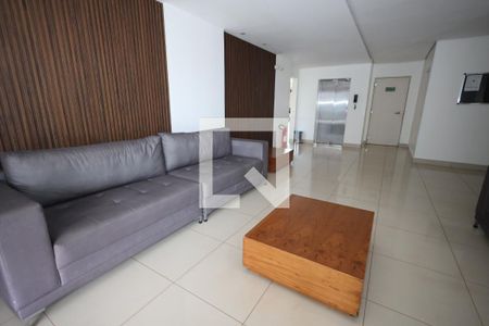Hall de entrada de apartamento para alugar com 3 quartos, 80m² em Jardim Atlantico, Goiânia
