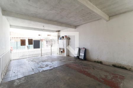 Garagem de casa à venda com 8 quartos, 250m² em Vila Constança, São Paulo