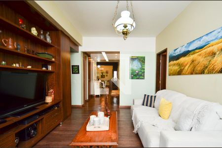 Sala de TV de apartamento à venda com 4 quartos, 265m² em Sion, Belo Horizonte