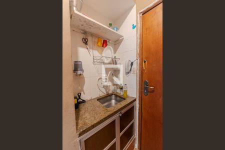Cozinha de apartamento à venda com 1 quarto, 28m² em Bela Vista, São Paulo