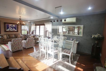 Sala de casa de condomínio à venda com 6 quartos, 320m² em Jacarepaguá, Rio de Janeiro