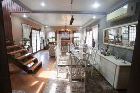 Sala de casa de condomínio à venda com 6 quartos, 320m² em Jacarepaguá, Rio de Janeiro