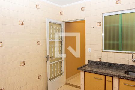 Cozinha de casa à venda com 3 quartos, 132m² em Jardim Ernestina, São Paulo