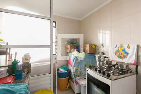 Cozinha de apartamento à venda com 2 quartos, 42m² em Conjunto Residencial José Bonifácio, São Paulo