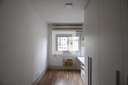 Quarto 1 de apartamento para alugar com 2 quartos, 59m² em Centro, Niterói