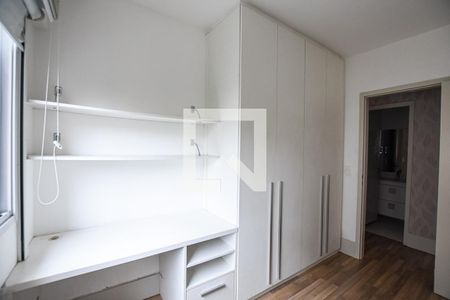 Quarto 1 de apartamento para alugar com 2 quartos, 59m² em Centro, Niterói