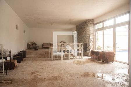 Sala de casa à venda com 3 quartos, 660m² em Indianópolis, São Paulo