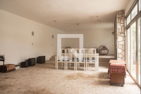 Sala de casa à venda com 3 quartos, 660m² em Indianópolis, São Paulo